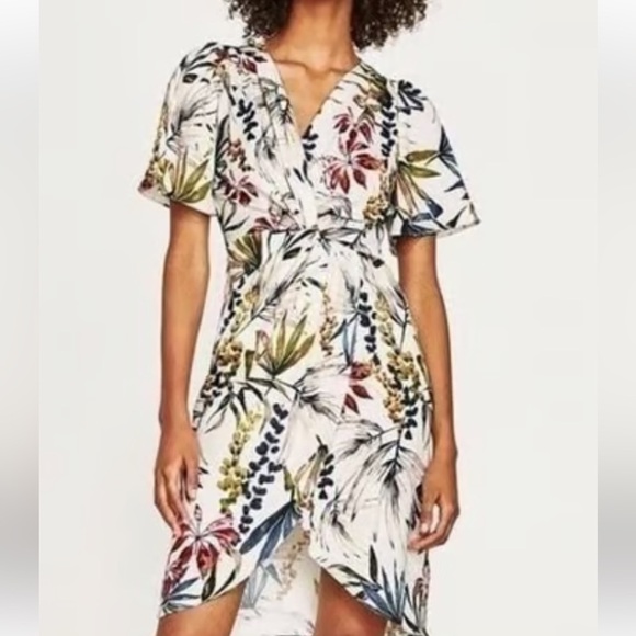 Zara basic knot satin floral dress with flutter sleeve. Sized zip sz L - Picture 3 of 12